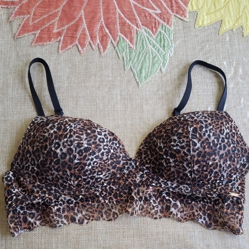 PINK Victoria's Secret Leopard Print Bra Padded Size S